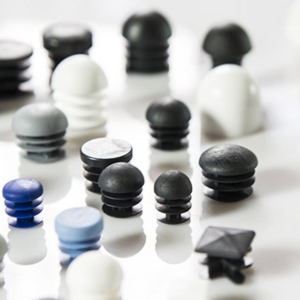 Innovazione nella Minuteria di Plastica per Arredamento Metallico